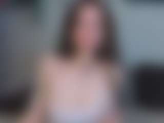 EmelineMooring's Live Sex Cam Show