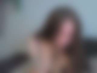 Live cam show with EmelineMooring - Role Play on CamwithHer