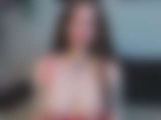 EmelineMooring's Live Sex Cam Show