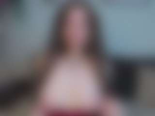 EmelineMooring's Live Sex Cam Show