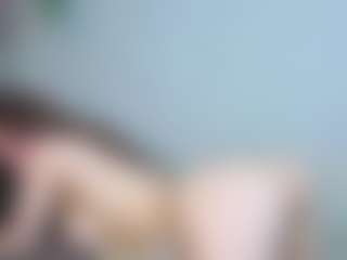 EmelineMooring's Live Sex Cam Show
