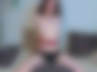 Live cam show with EmelineMooring - Big Tits on camgirlchat.live