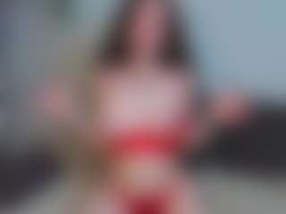 EmelineMooring's Live Sex Cam Show