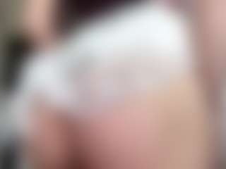 Live cam show with KatiaCogbill - College on Camsoda
