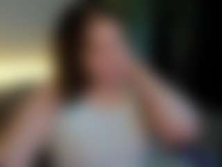 Live cam show with Maya-Raay - Legs on Milfs Live