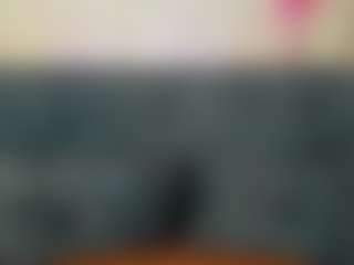 Live cam show with Maya-Raay - Moaning on Chatstar