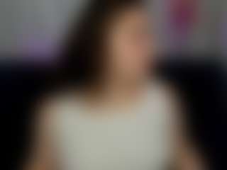 Live cam show with Maya-Raay - College Curvy on Pornisteam.com