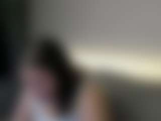 Live cam show with Maya-Raay - Sweet on Camsoda
