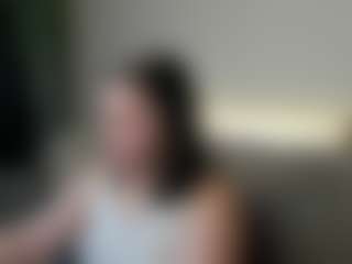 Live cam show with Maya-Raay - Green Eyes on Chatstar