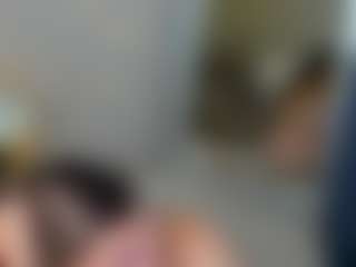 Live cam show with Maya-Raay - Spank on Camsoda