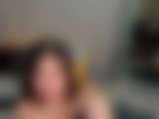 Live cam show with Maya-Raay - Longhair on Camsoda