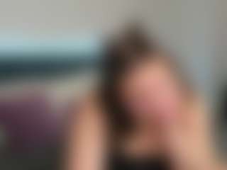 Live cam show with Maya-Raay - Twerking on sexytreat.net