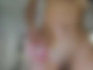 Live cam show with Shary-leon - Brown Eyes Mature on Soda Cam