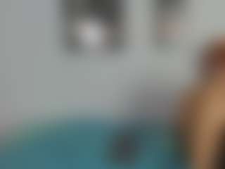 sweet-rosse72's Live Sex Cam Show