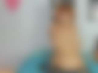 sweet-rosse72's Live Sex Cam Show