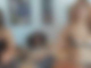 sweet-rosse72's Live Sex Cam Show