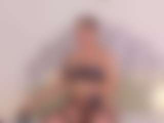 Live cam show with EmmaConti2 - Blonde Hair on fuck-show.com