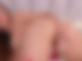 Live cam show with EmmaConti2 - Blonde Hair on hrnylive.com