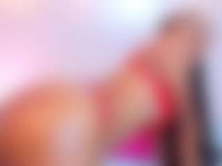 Live cam show with ErikaMoore - Young Adult on AdultVida.com