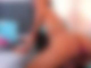 ErikaMoore's Live Sex Cam Show