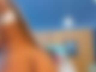 Live cam show with ErikaMoore - Young Adult on AdultVida.com