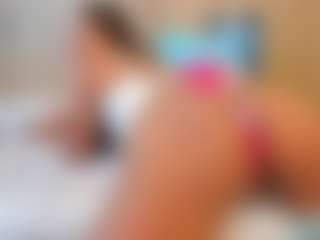 Live cam show with ErikaMoore - Small Tits on Uber Horny