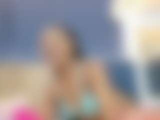 Live cam show with ErikaMoore - Deepthroat on Camsoda