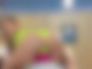 Live cam show with ErikaMoore - Ebony Petite on nudelive.tv