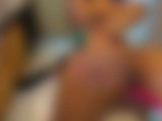 ErikaMoore's Live Sex Cam Show