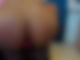 ErikaMoore's Live Sex Cam Show
