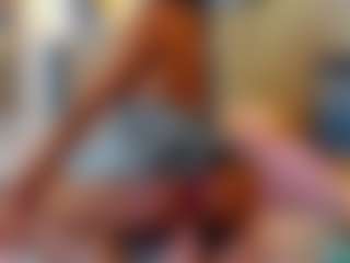 Live cam show with ErikaMoore - Latina Petite on Fling VIP Chat | colombia