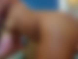 Live cam show with ErikaMoore - Public Black on Camming Site