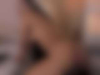 ErikaMoore's Live Sex Cam Show