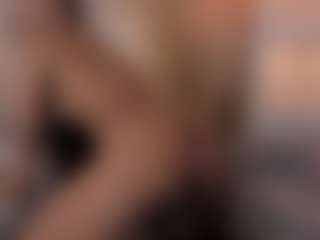 ErikaMoore's Live Sex Cam Show