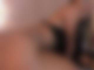 Live cam show with ErikaMoore - Squirt Teen (18+) on Cam Slut