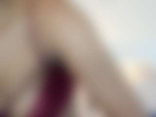 Live cam show with ErikaMoore - Cumface on StripNow
