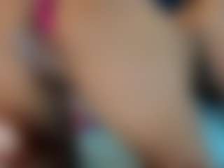 Live cam show with ErikaMoore - Squirt on Camsoda