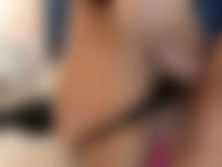 ErikaMoore's Live Sex Cam Show