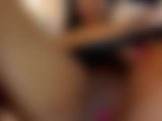 ErikaMoore's Live Sex Cam Show