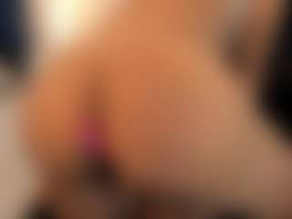 ErikaMoore's Live Sex Cam Show