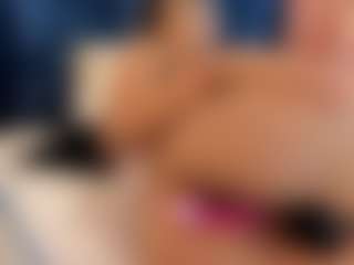 Live cam show with ErikaMoore - Squirt Young Adult on Camsoda