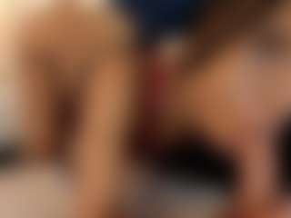ErikaMoore's Live Sex Cam Show