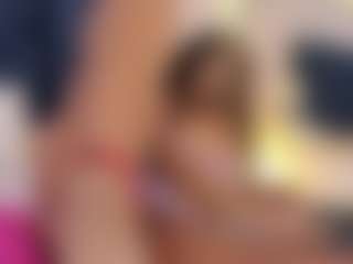 ErikaMoore's Live Sex Cam Show