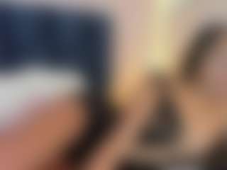 Live-Cam-Show mit ErikaMoore - Ass Clapping auf Camsoda