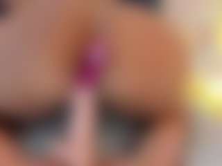 ErikaMoore's Live Sex Cam Show