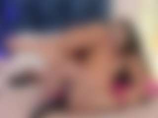 Live cam show with ErikaMoore - Public on Camversity