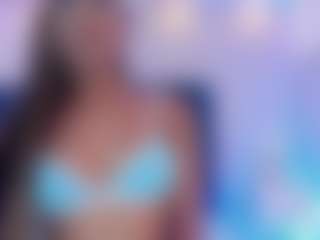 Live cam show with ErikaMoore - Shaved Pussy on Camsoda