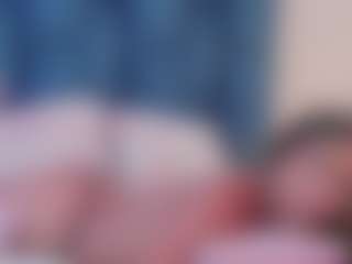 Live cam show with ErikaMoore - Latina Petite on Uber Horny | colombia