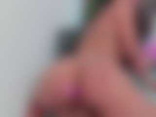 Live cam show with ErikaMoore - Anal Toys on mypornchat.com