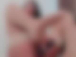 Live cam show with ErikaMoore - Petite on ObeyMaria